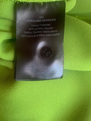 Vestido Carolina Herrera verde con flecos