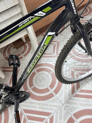 Bicicleta NEWSTAR Negra