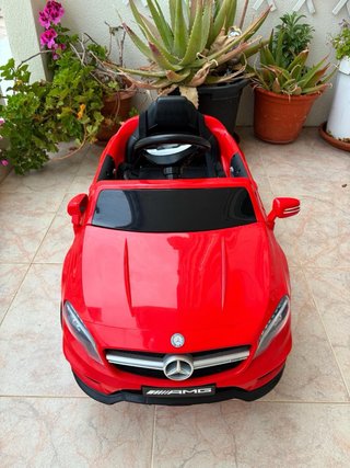 Coche eléctrico niños teledirigido Mercedes GLA