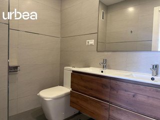 Piso en venta en Parque Ayala - Jardín de la Abadía - Huelín en Málaga