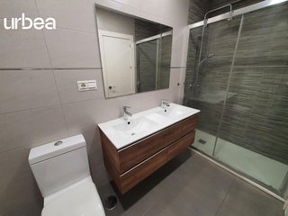 Piso en venta en Parque Ayala - Jardín de la Abadía - Huelín en Málaga