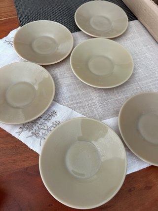Juego de 6 platitos beige