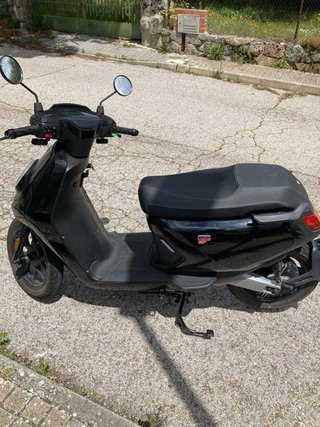 Moto NIU GT 2023