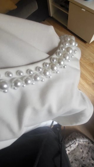 Vestido blanco con perlas