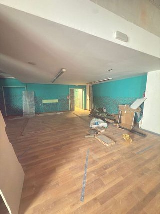 Local comercial en alquiler en Bellvitge en Hospitalet de Llobregat, L´