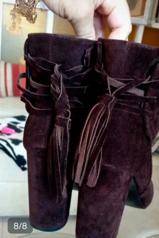 Botines Marrones con Tiras y Flecos T.39