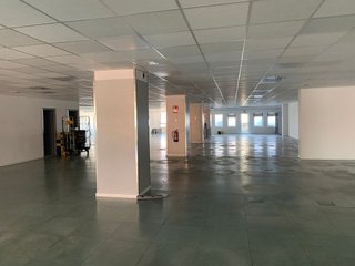 Oficina en alquiler en Tres Olivos - Valverde en Madrid