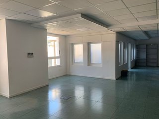 Oficina en alquiler en Tres Olivos - Valverde en Madrid