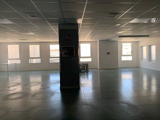 Oficina en alquiler en Tres Olivos - Valverde en Madrid