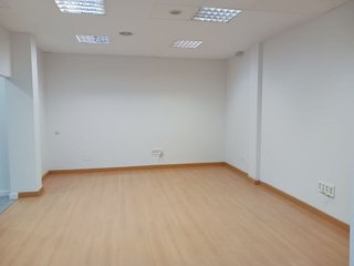 Local comercial en alquiler en Universidad en Ciudad Real