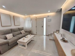 Casa adosada en venta en Puerto de la Torre - Atabal en Málaga