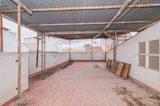 Chalet en venta en Lucena