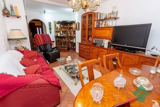 Chalet en venta en La Granja-La Colina-Los Pastores en Algeciras