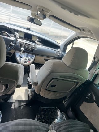Peugeot 807 2011