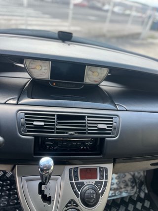 Peugeot 807 2011