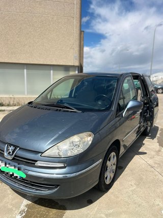 Peugeot 807 2011