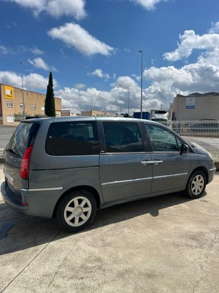 Peugeot 807 2011