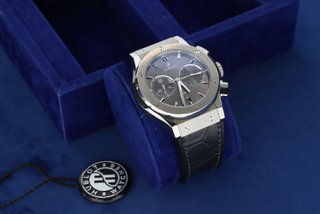 Hublot Classic Fusion 45mm 521.NX.7071.LR