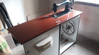 MÁQUINA DE COSER ANTIGUA INDUSTRIAL. 16K33
