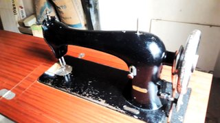 MÁQUINA DE COSER ANTIGUA INDUSTRIAL. 16K33