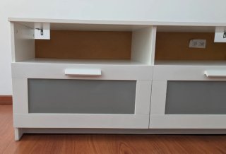 Mueble TV IKEA BRIMNES blanco.