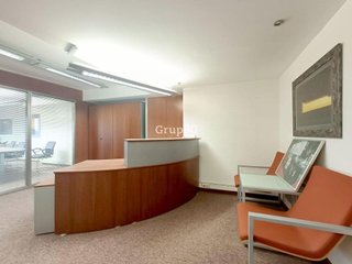 Oficina en venta en Instituts - Universitat en Lleida