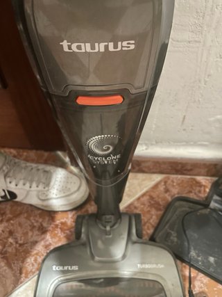 Aspiradora Taurus Unlimited 25.6V