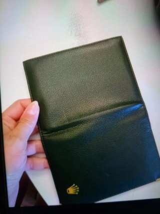 Porta documenti Rolex verde con angoli oro