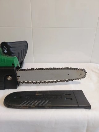Motosierra Eléctrica Black & Decker 30cm