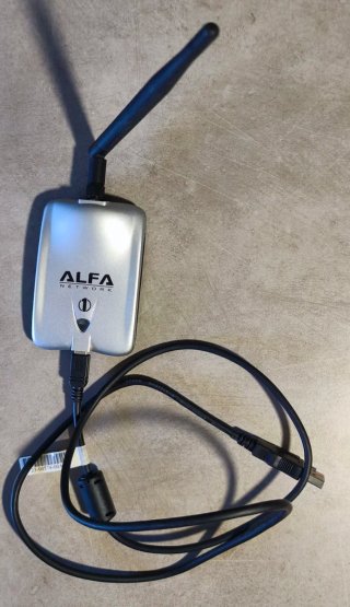 Adaptador Alfa Network AWUSO36H WiFi USB