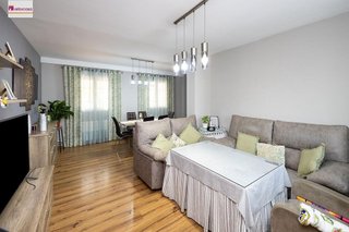 Casa pareada en venta en Zubia (La)