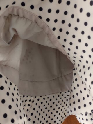 Falda Zara lunares volantes corta