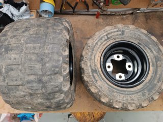 Ruedas traseras Quad LTZ 400 8