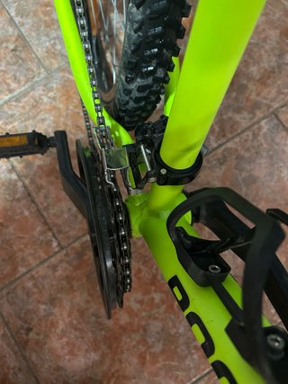 Bicicleta Rockrider 24 Neón
