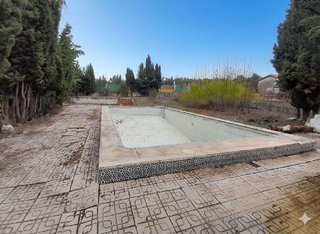 Piso en venta en Linares