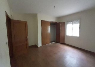 Piso en venta en Linares