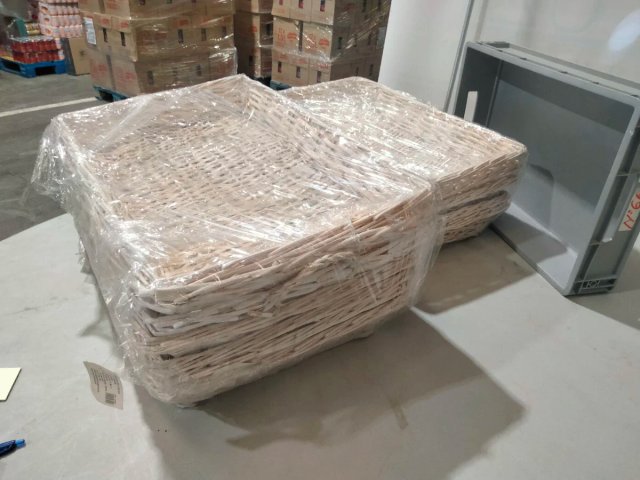 Bandejas de mimbre blanco / crema