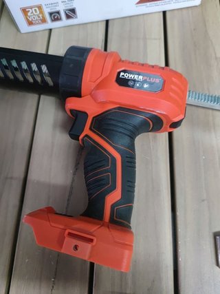 Pistola para calafateo 20V Powerplus
