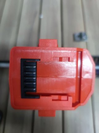 Pistola para calafateo 20V Powerplus