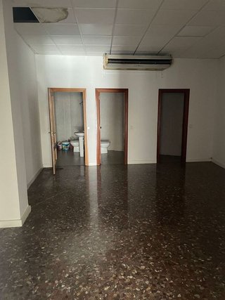 Local comercial en alquiler en Llevant en Reus