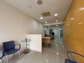 Local comercial en alquiler en El Centre en Esplugues de Llobregat