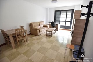 Piso en alquiler en La Chantría - La Lastra en León