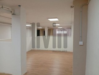 Local comercial en venta en San Ildefonso - Catedral en Jaén