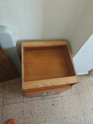 Cajonera de madera para escritorio