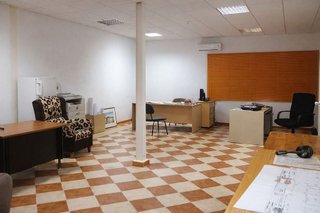 Nave industrial en venta en Utrera