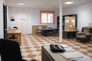 Nave industrial en venta en Utrera