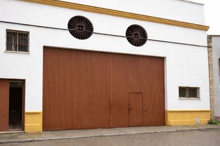 Nave industrial en venta en Utrera