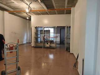Edificio en venta en Torredonjimeno