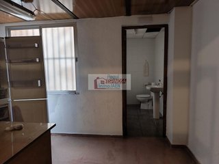 Edificio en venta en Torredonjimeno