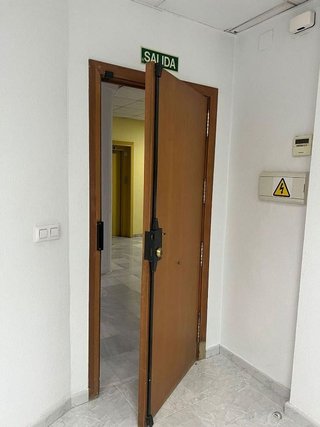 Oficina en venta en Parque Alcosa - Jardines del Edén en Sevilla